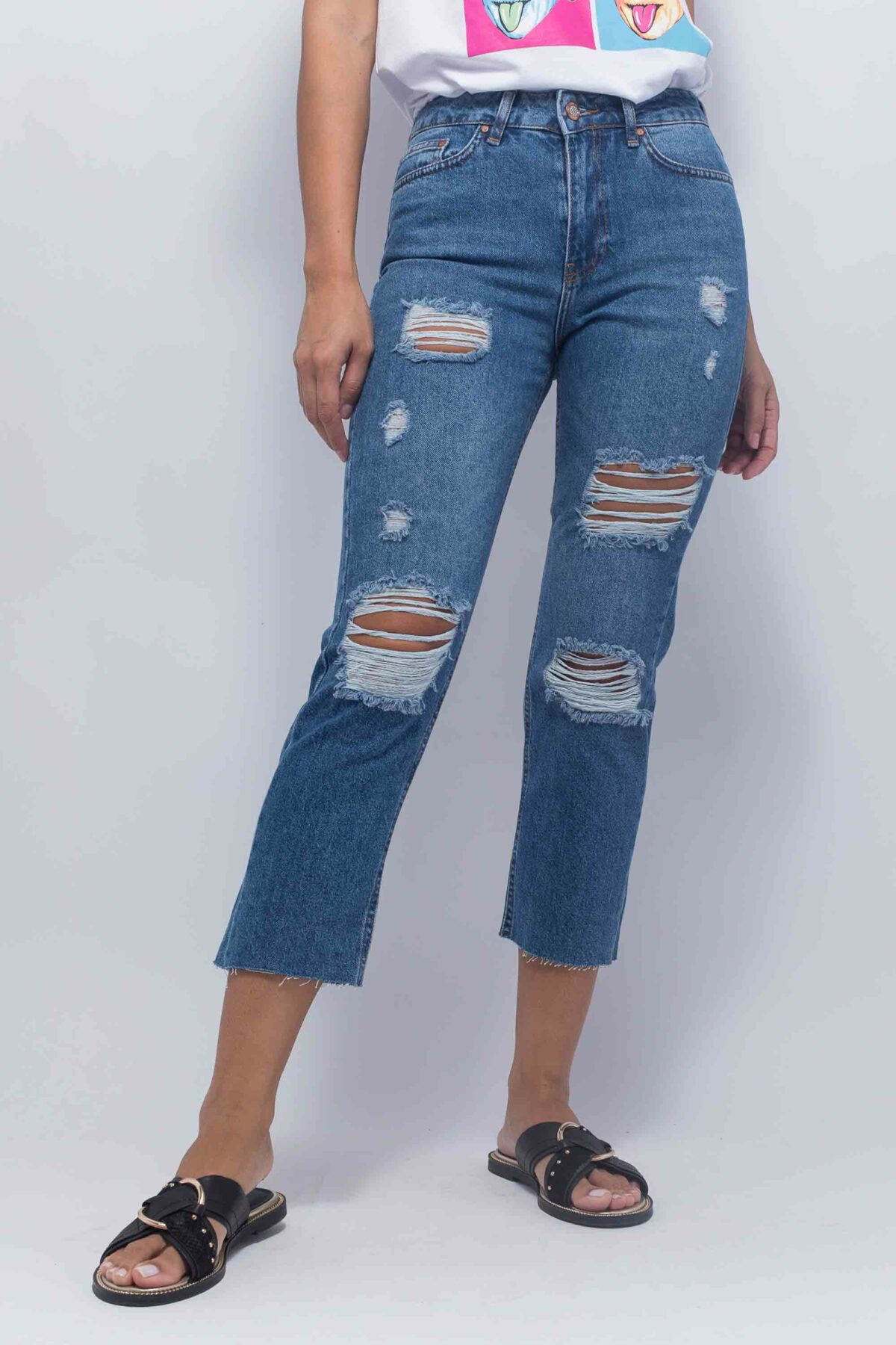 Straight fit ripped jeans - BOUTIQNA